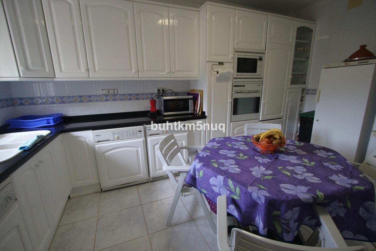 4 Bed Detached Villa in la Canuta