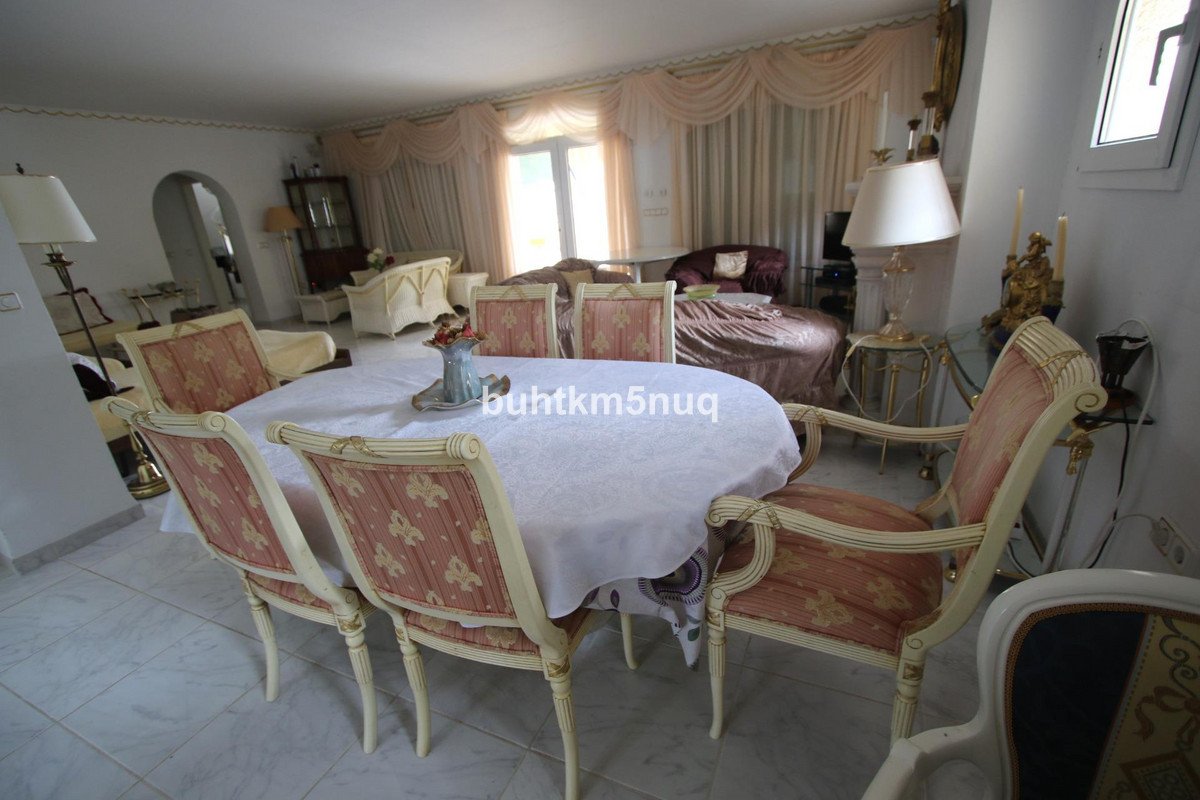 4 Bed Detached Villa in la Canuta
