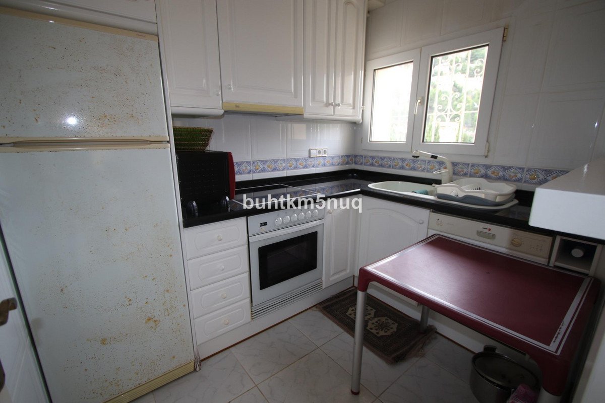 4 Bed Detached Villa in la Canuta