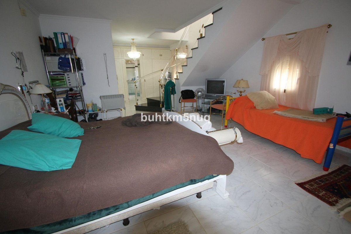 4 Bed Detached Villa in la Canuta
