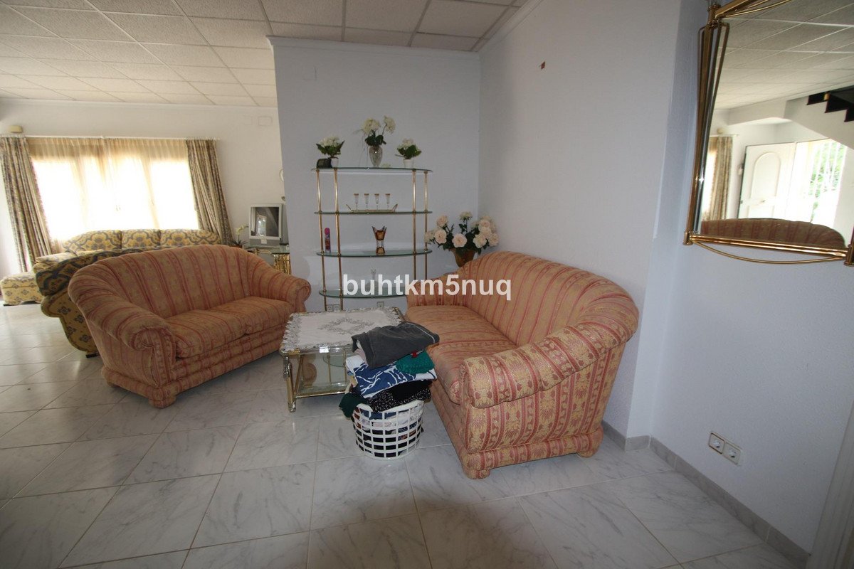4 Bed Detached Villa in la Canuta