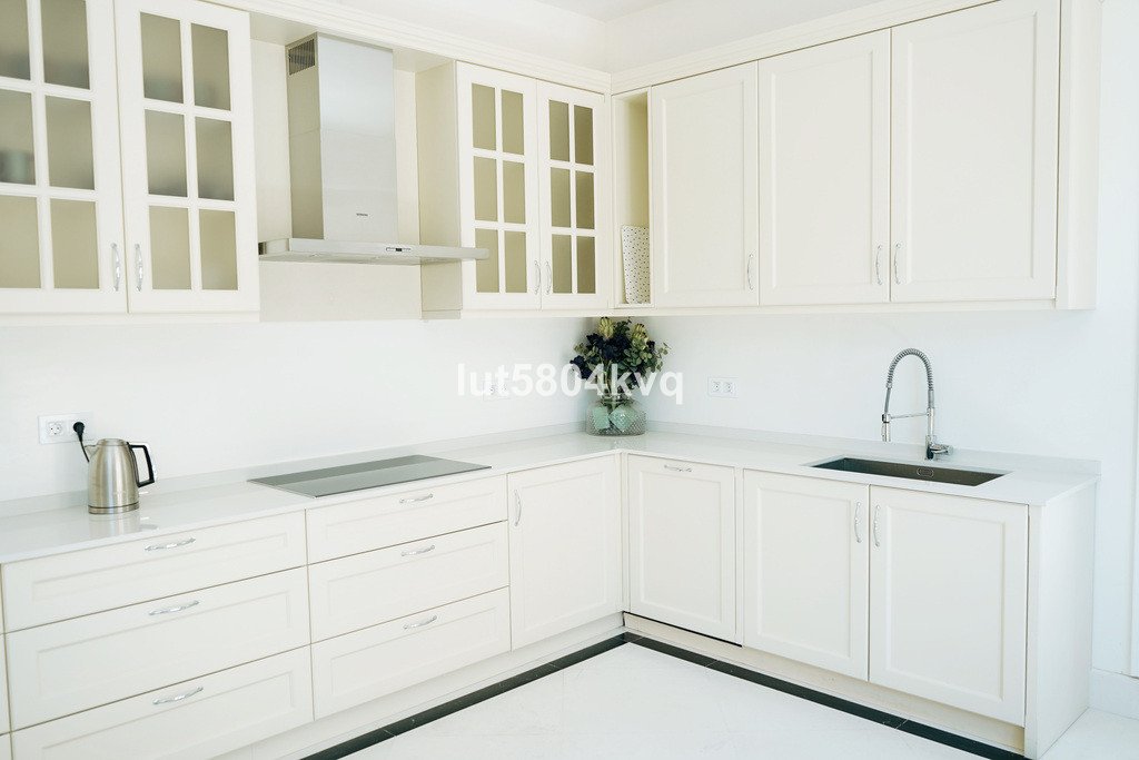 8 Bed Detached Villa in Sierra Blanca
