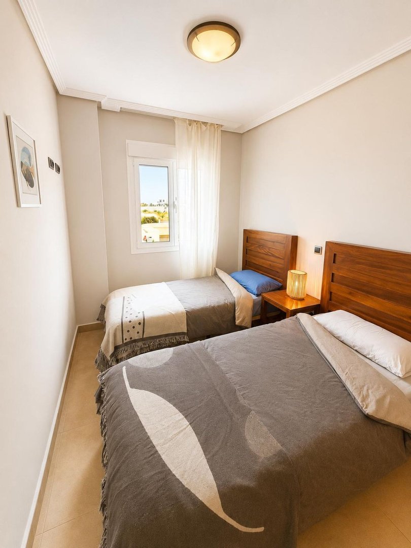 2 Bed Middle Floor Apartment in Los Alcazares