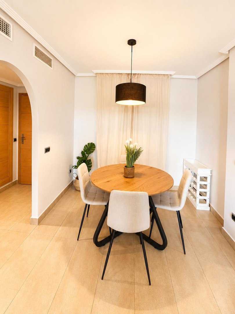 2 Bed Middle Floor Apartment in Los Alcazares