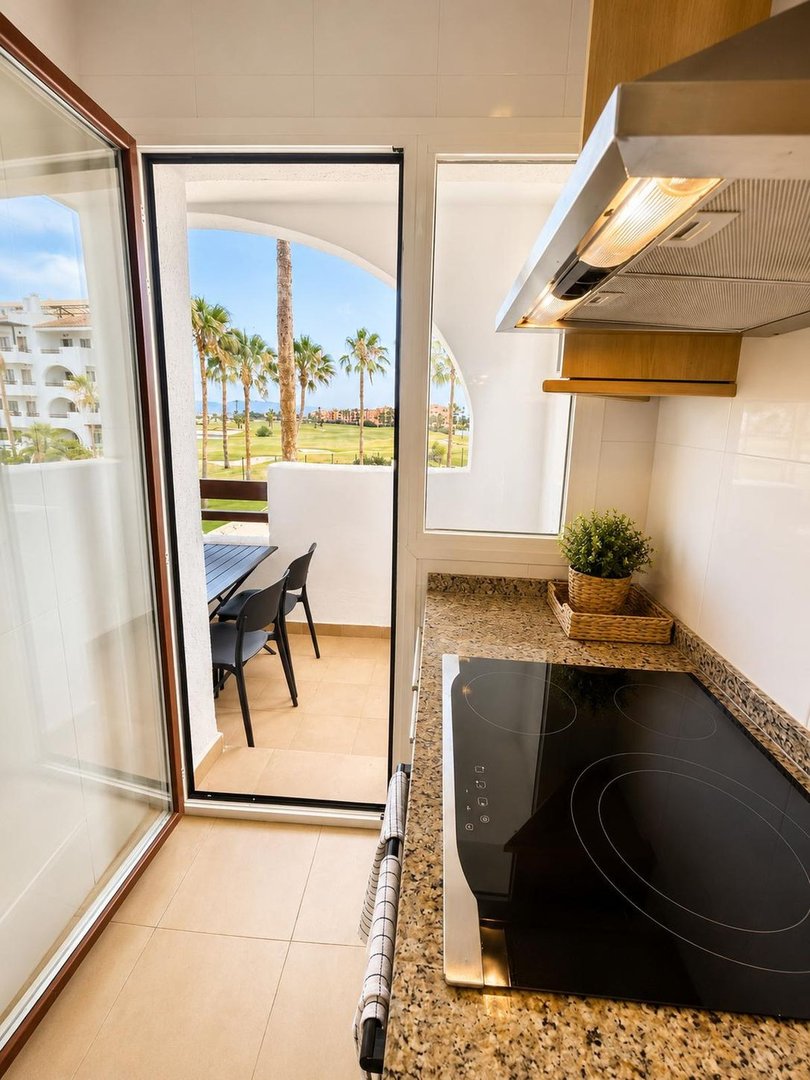 2 Bed Middle Floor Apartment in Los Alcazares