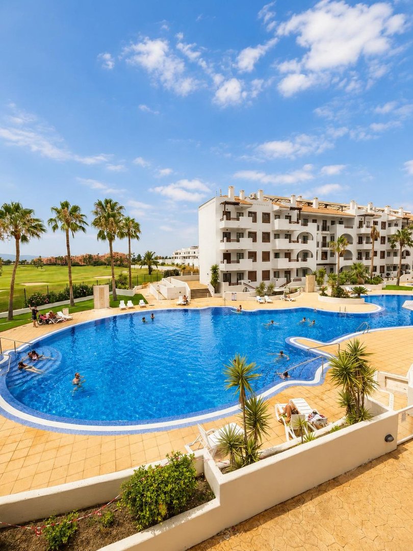 2 Bed Middle Floor Apartment in Los Alcazares