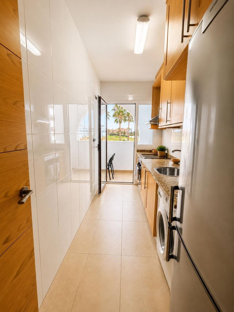 2 Bed Middle Floor Apartment in Los Alcazares