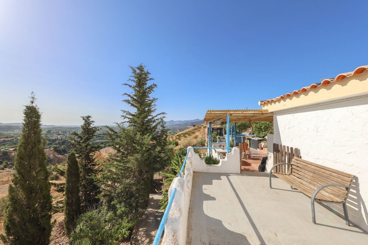 2 Bed Detached Villa in Estacion de Cartama