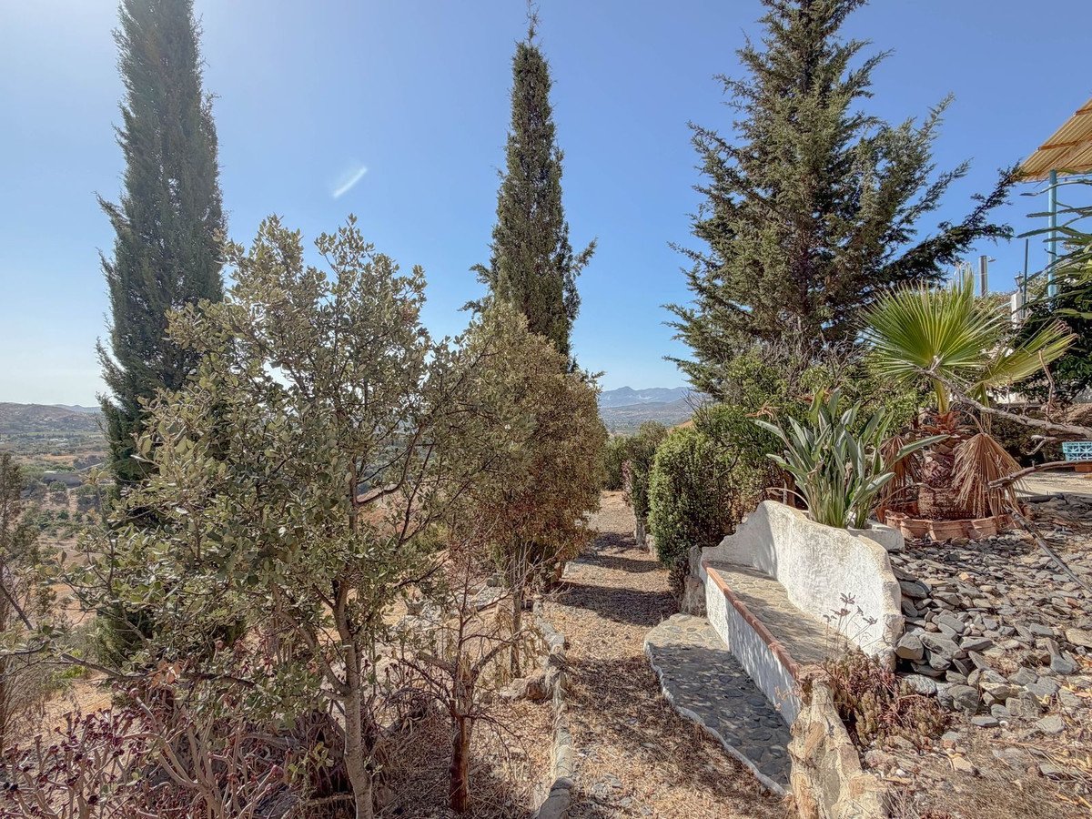 2 Bed Detached Villa in Estacion de Cartama