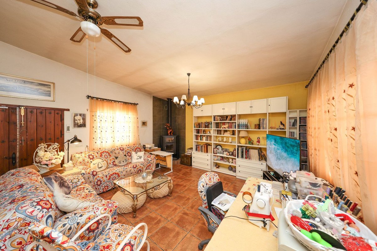 2 Bed Detached Villa in Estacion de Cartama