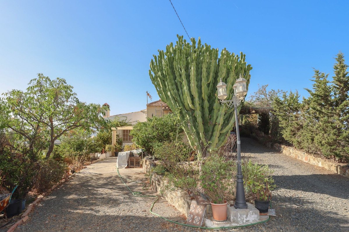 2 Bed Detached Villa in Estacion de Cartama