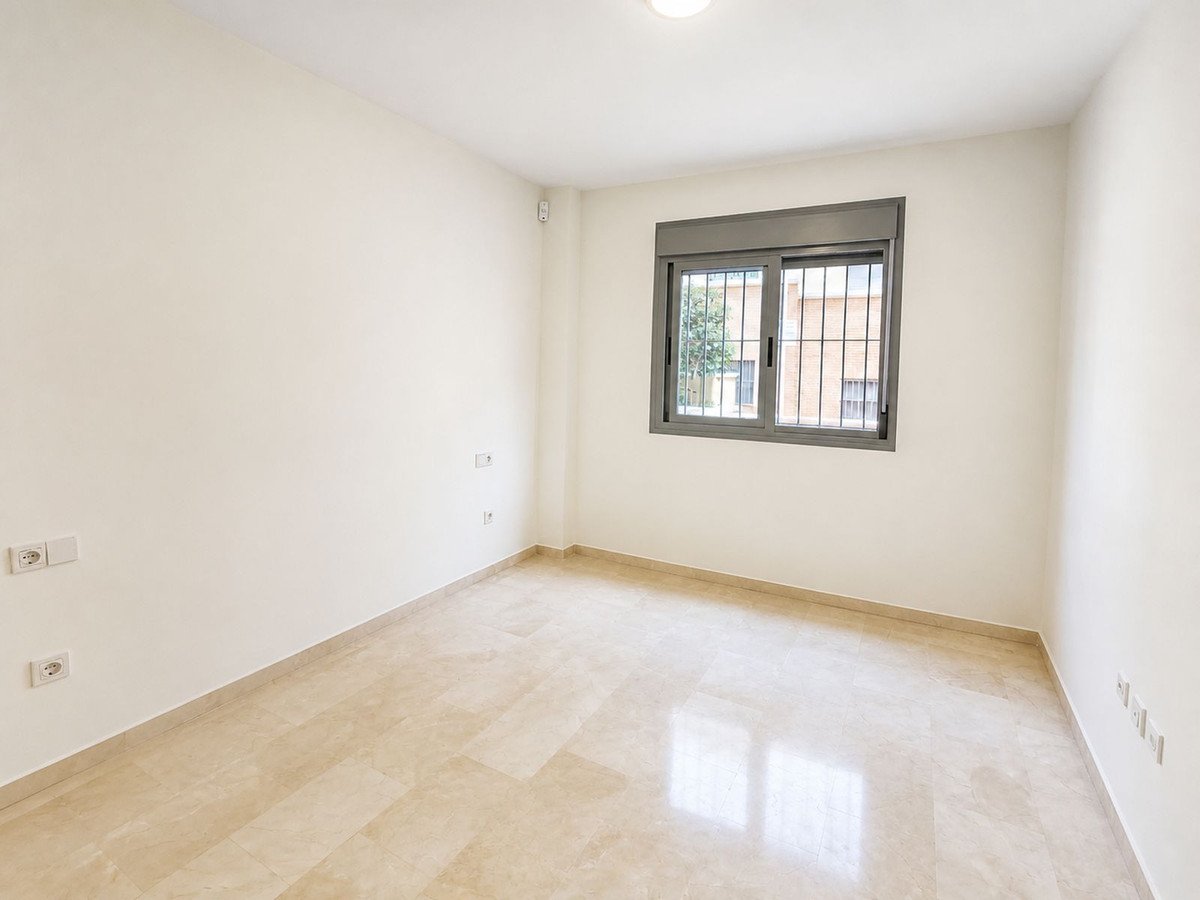 2 Bed Ground Floor Apartment in San Pedro de Alcántara