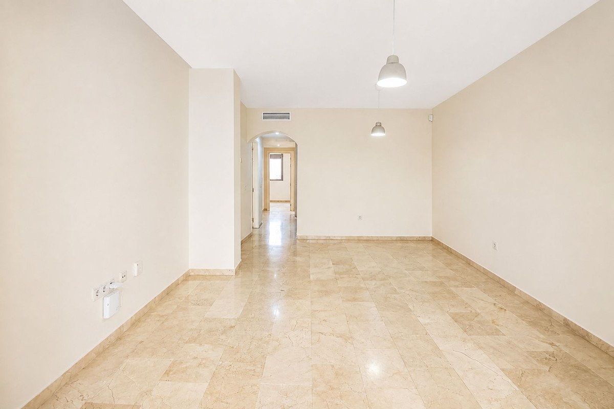 2 Bed Ground Floor Apartment in San Pedro de Alcántara