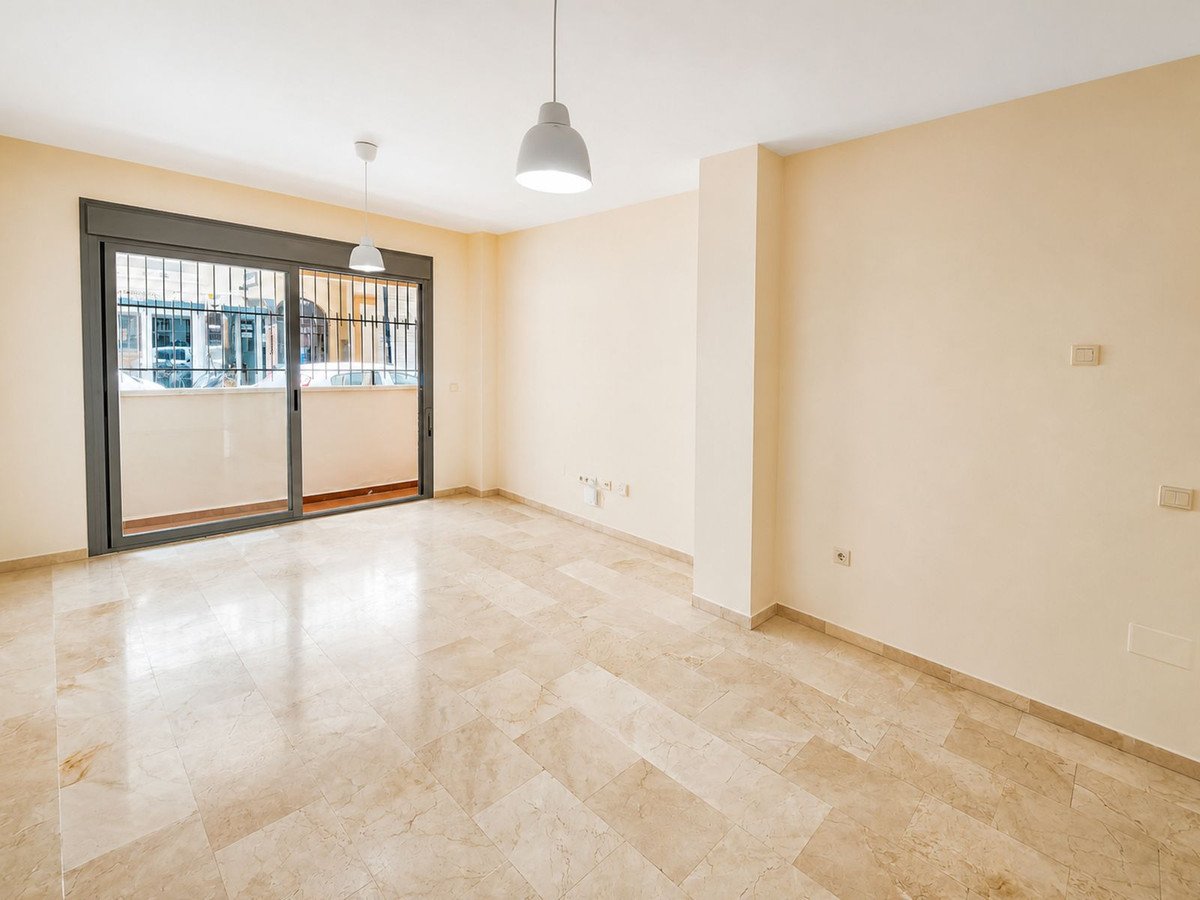 2 Bed Ground Floor Apartment in San Pedro de Alcántara