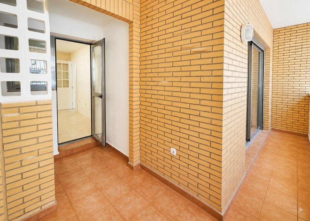 2 Bed Ground Floor Apartment in San Pedro de Alcántara