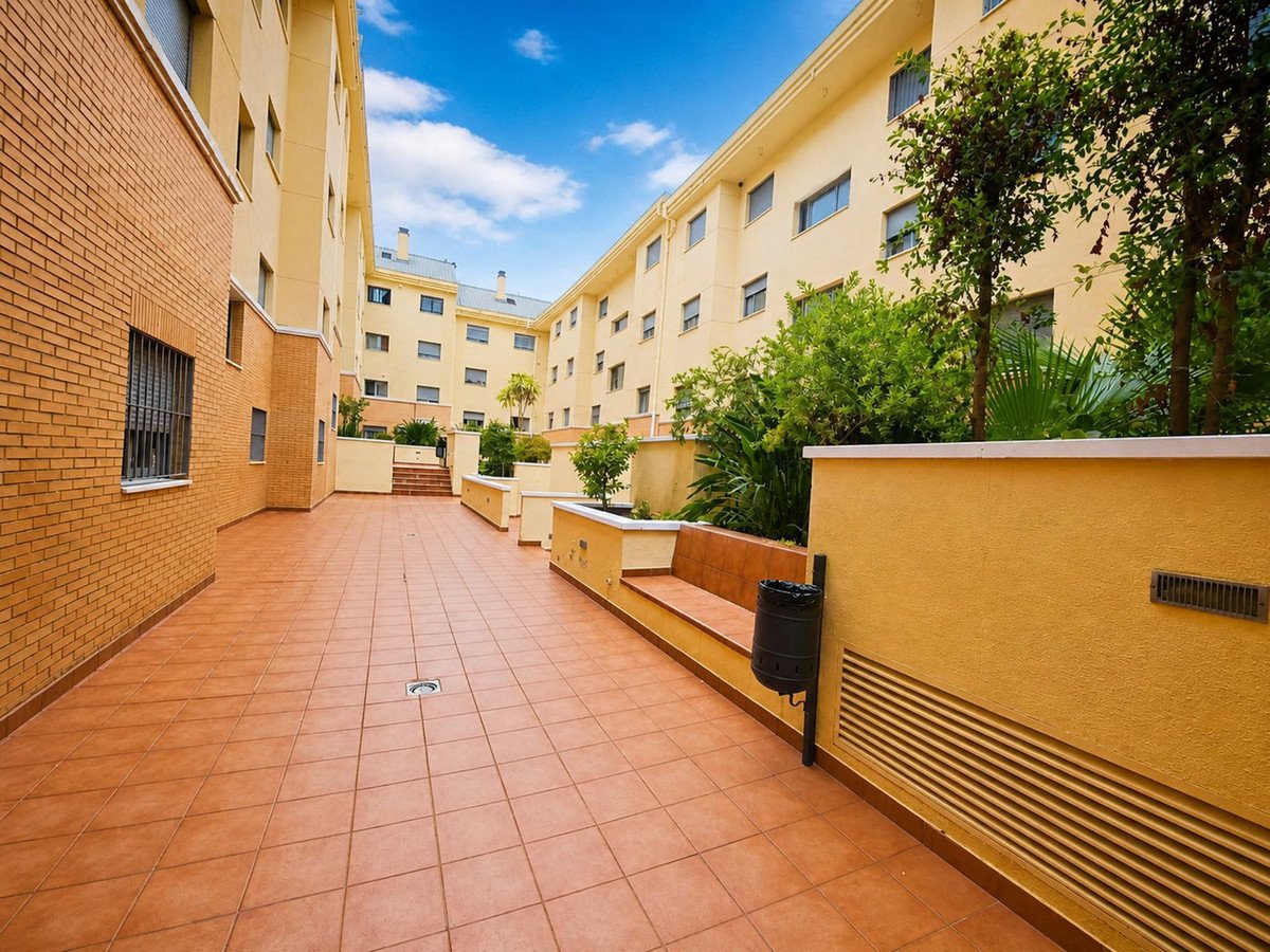 2 Bed Ground Floor Apartment in San Pedro de Alcántara