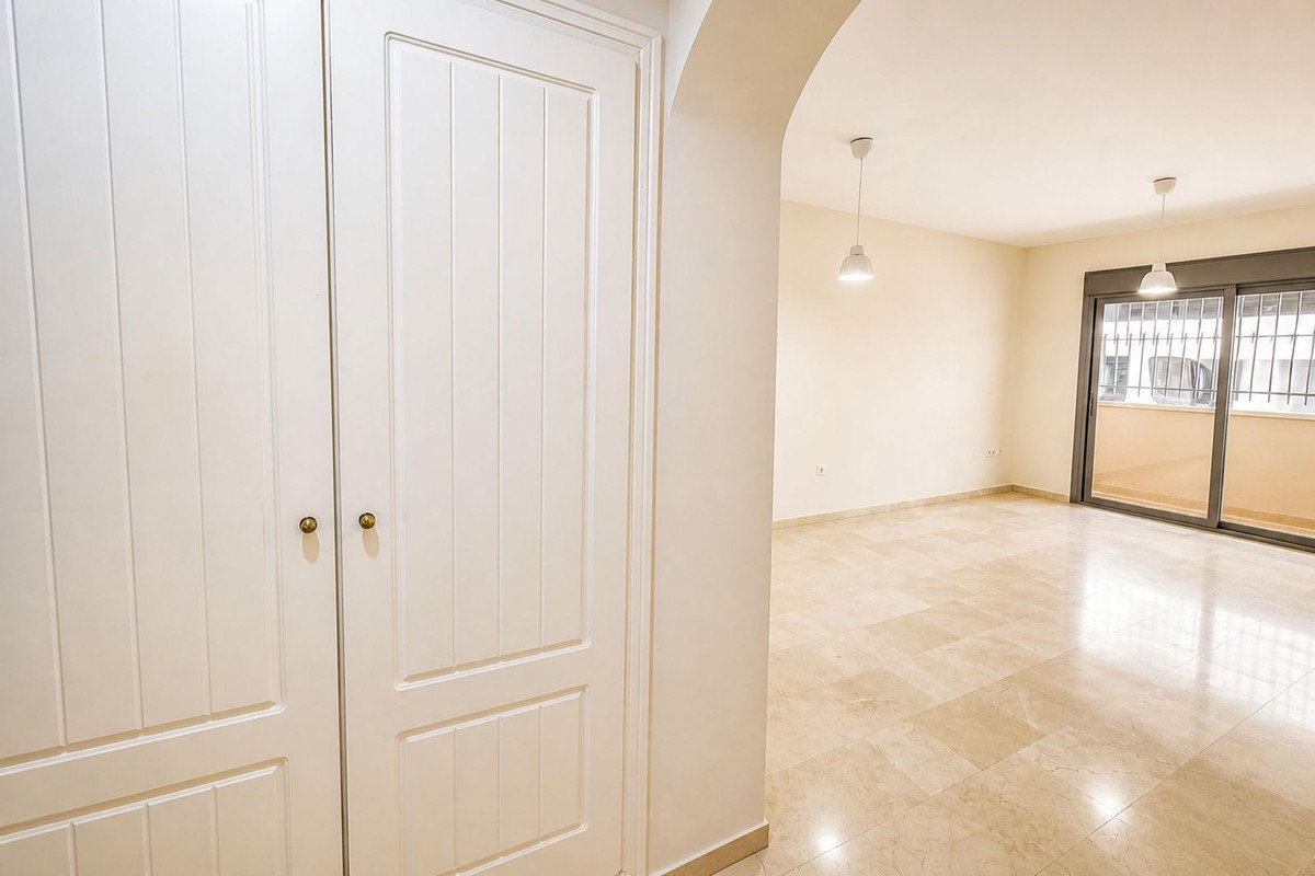 2 Bed Ground Floor Apartment in San Pedro de Alcántara