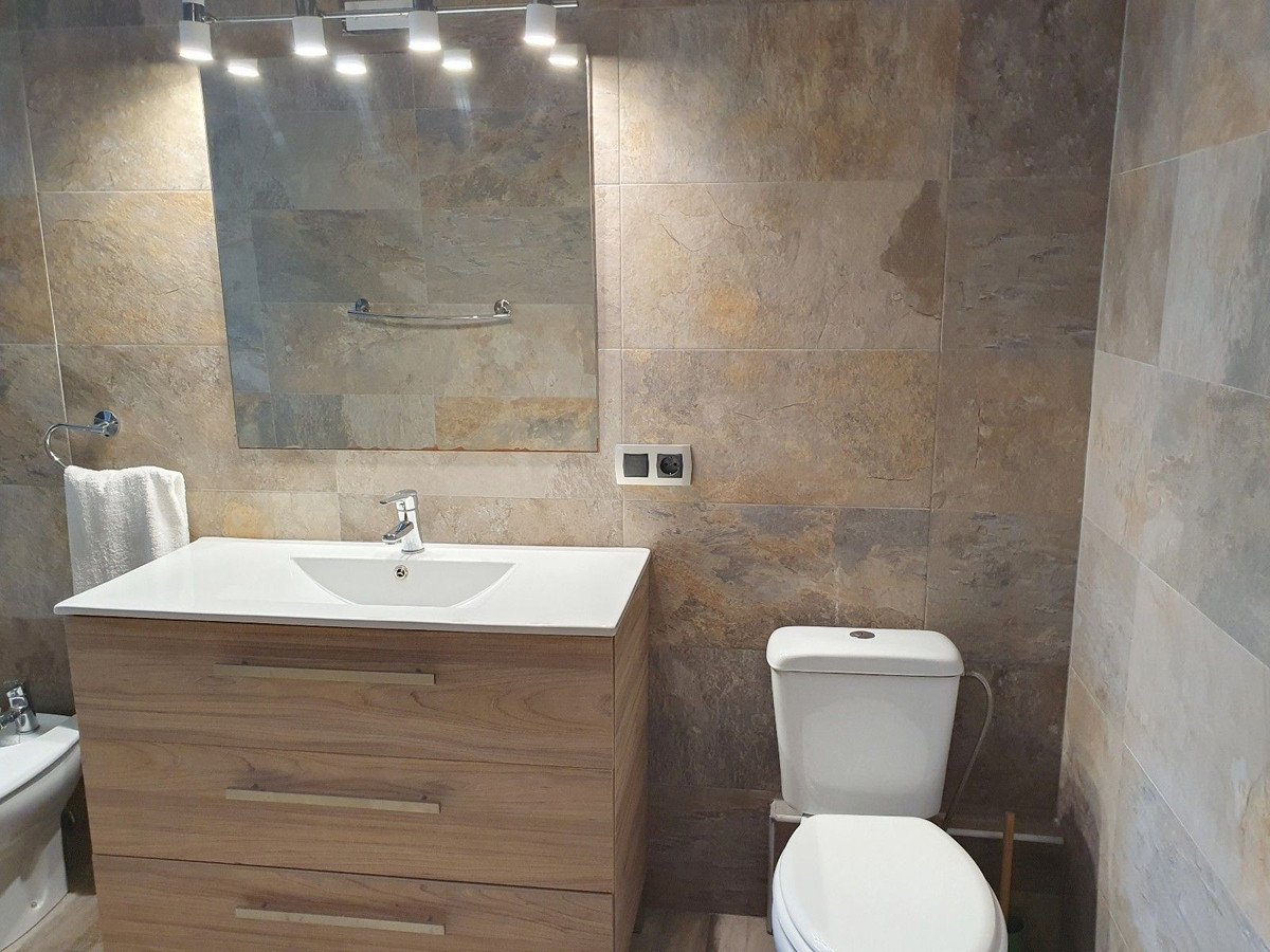 2 Bed Top Floor Apartment in El Paraiso