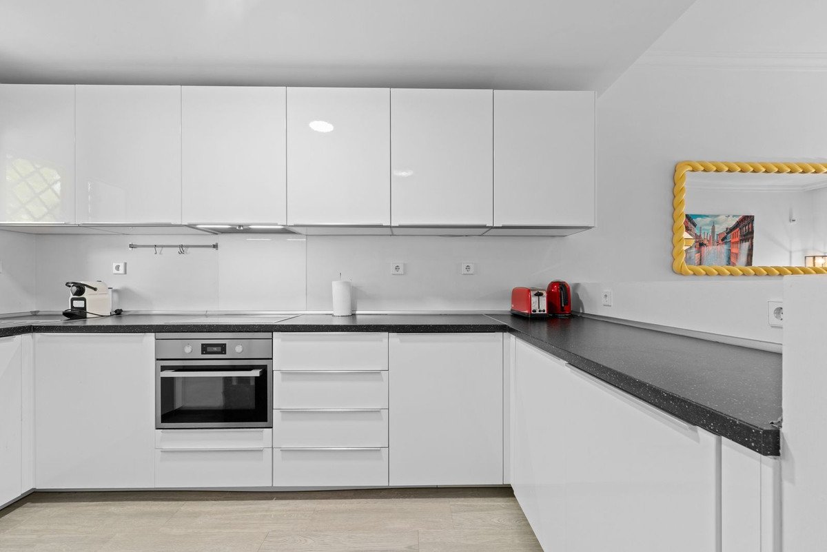 2 Bed Ground Floor Apartment in Nueva Andalucía