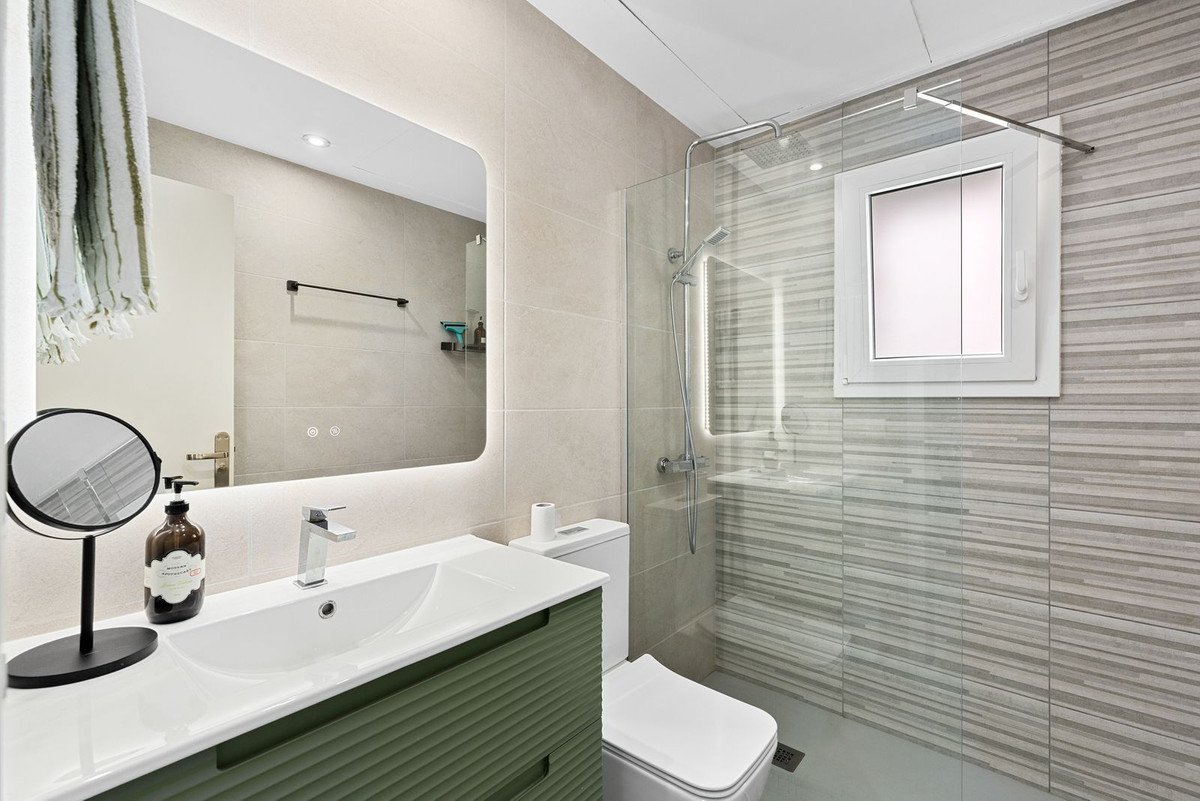 2 Bed Ground Floor Apartment in Nueva Andalucía