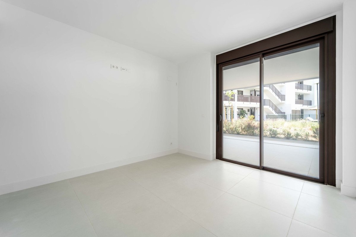 2 Bed Ground Floor Apartment in Fuengirola