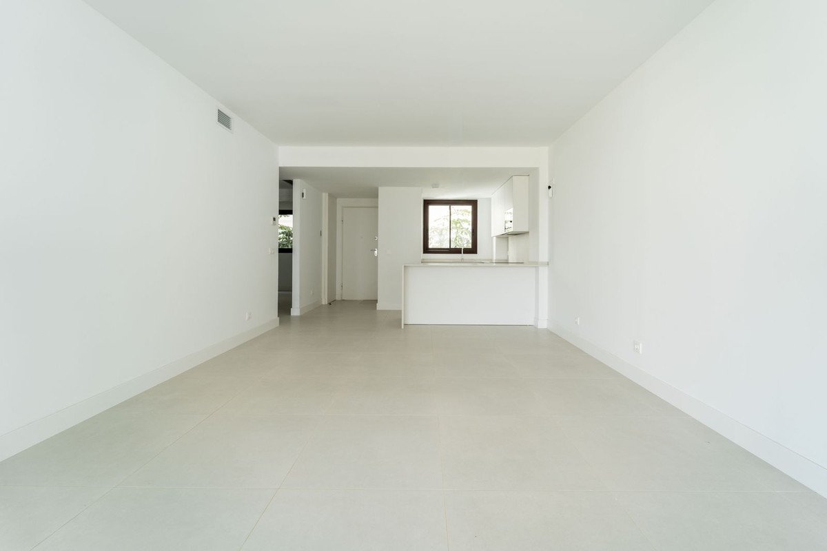 2 Bed Ground Floor Apartment in Fuengirola