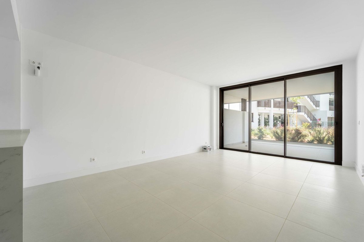 2 Bed Ground Floor Apartment in Fuengirola