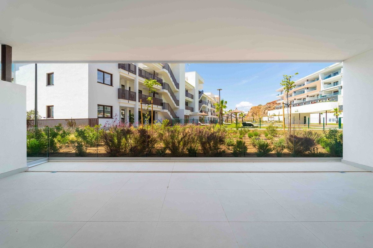 2 Bed Ground Floor Apartment in Fuengirola
