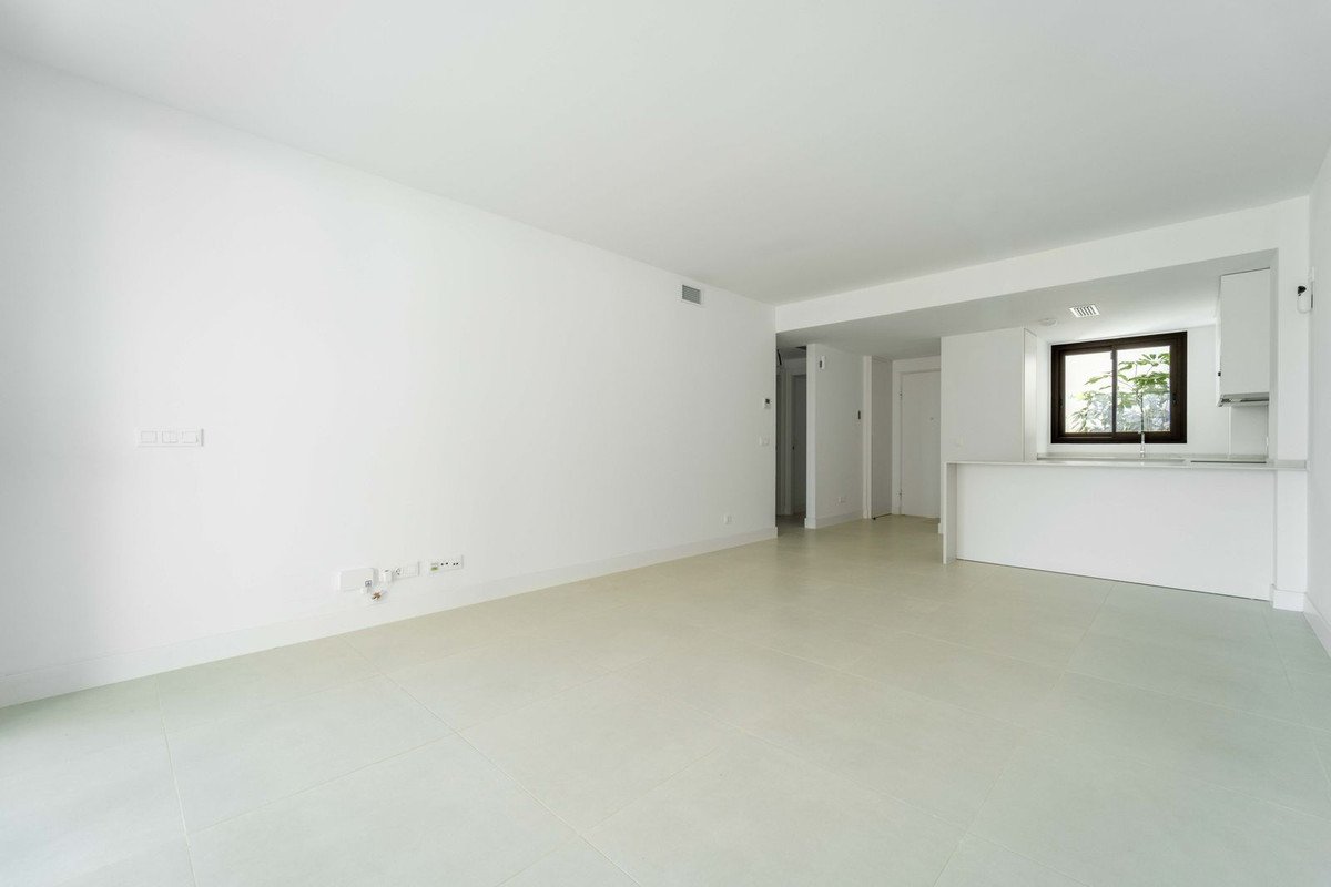 2 Bed Ground Floor Apartment in Fuengirola