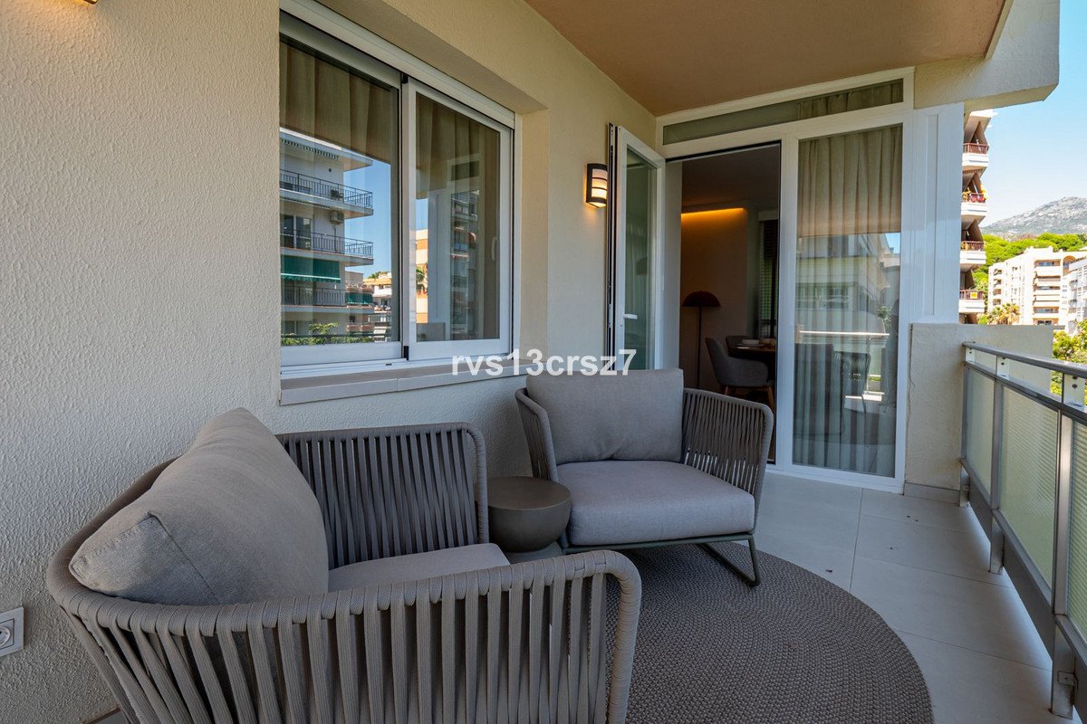 2 Bed Middle Floor Apartment in Marbella