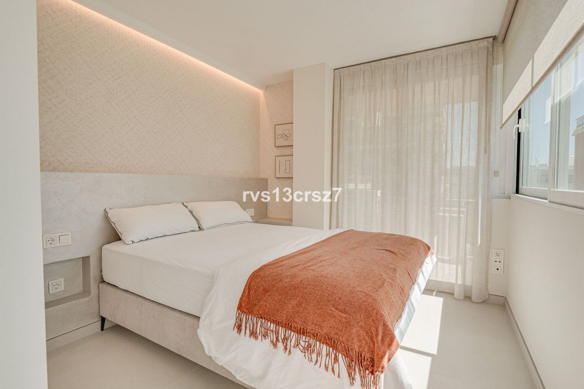 2 Bed Middle Floor Apartment in Marbella