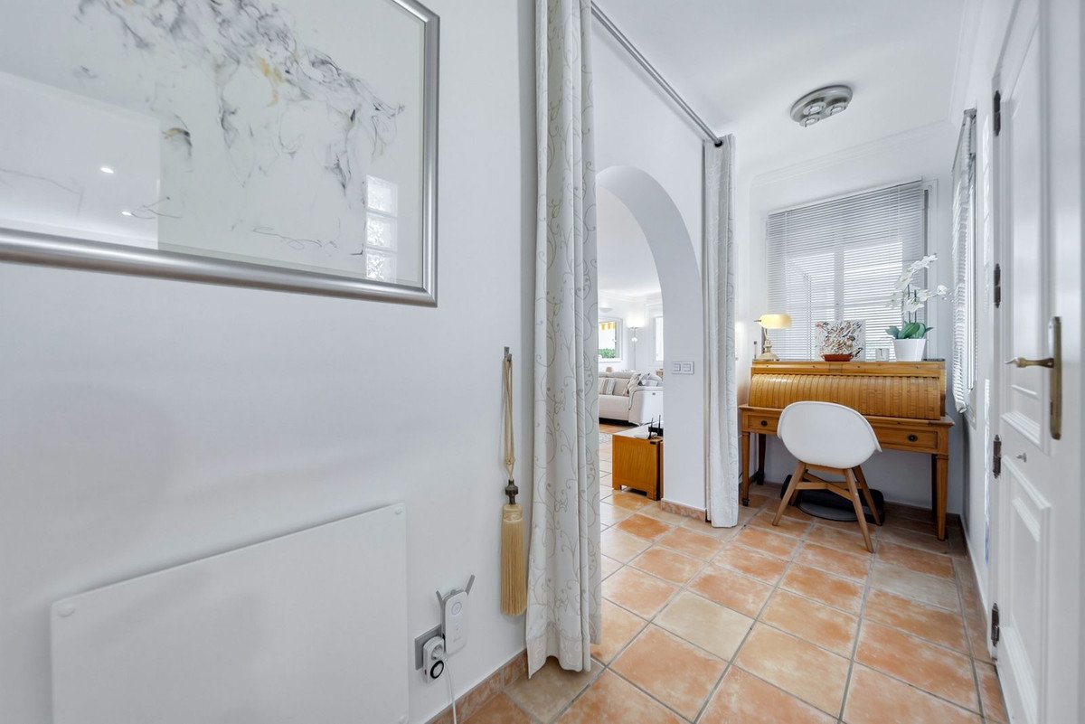 5 Bed Detached Villa in El Chaparral