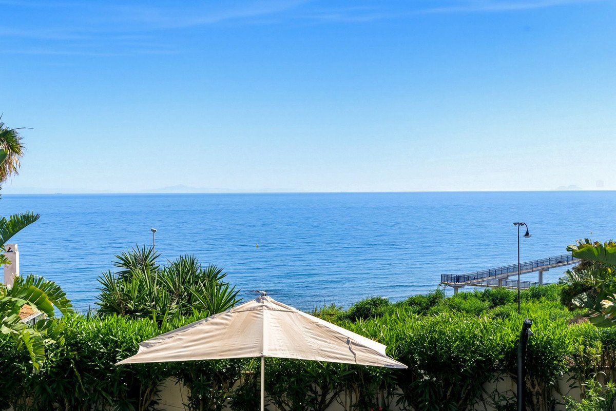 5 Bed Detached Villa in El Chaparral