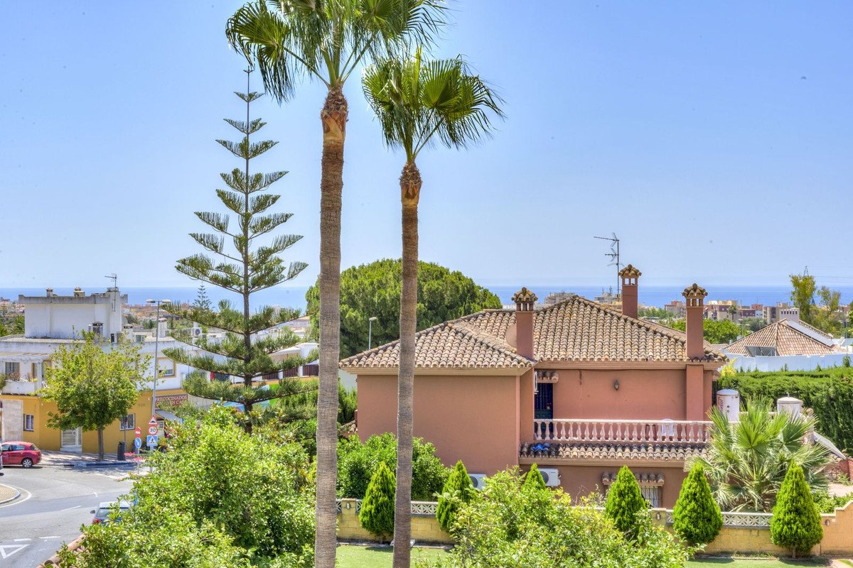 5 Bed Detached Villa in Marbella