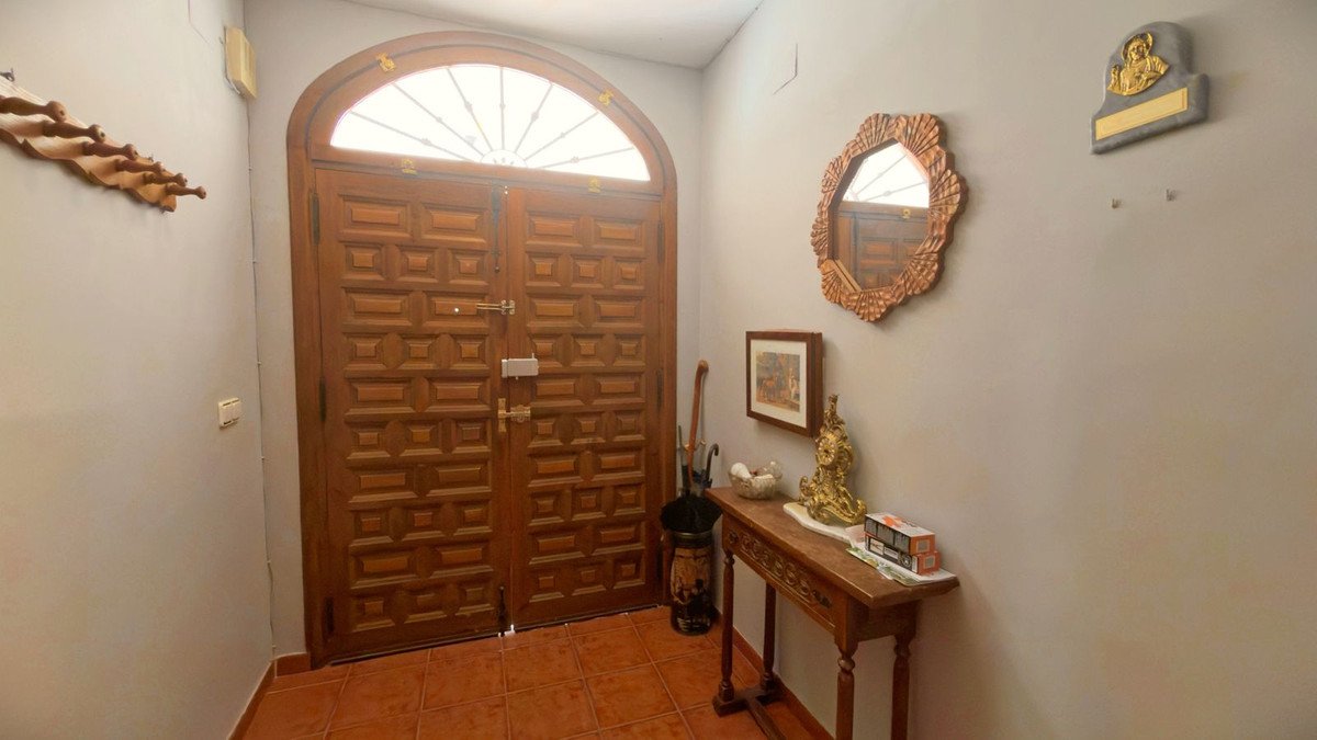 5 Bed Detached Villa in Riofrío