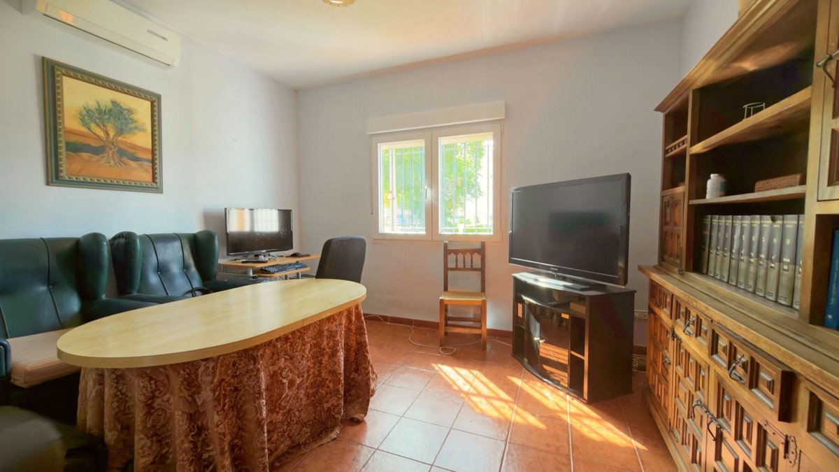 5 Bed Detached Villa in Riofrío