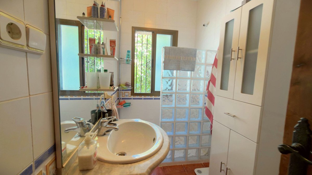 5 Bed Detached Villa in Riofrío