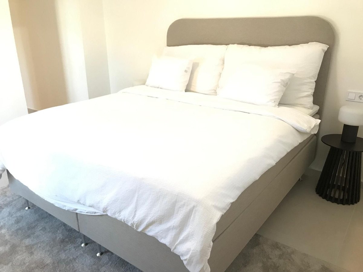 4 Bed Middle Floor Apartment in San Pedro de Alcántara