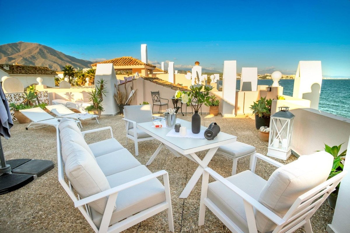 2 Bed Penthouse Duplex in Estepona
