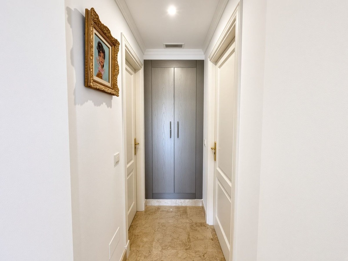 2 Bed Penthouse in Nueva Andalucía