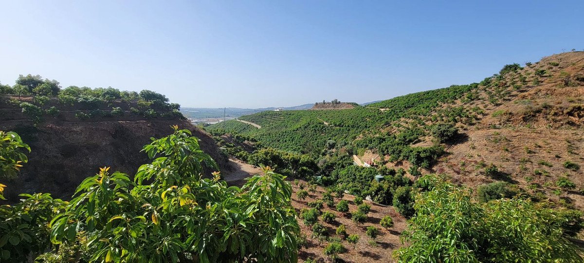 Land in Vélez-Málaga