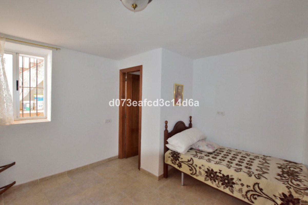 4 Bed Townhouse in Faraján