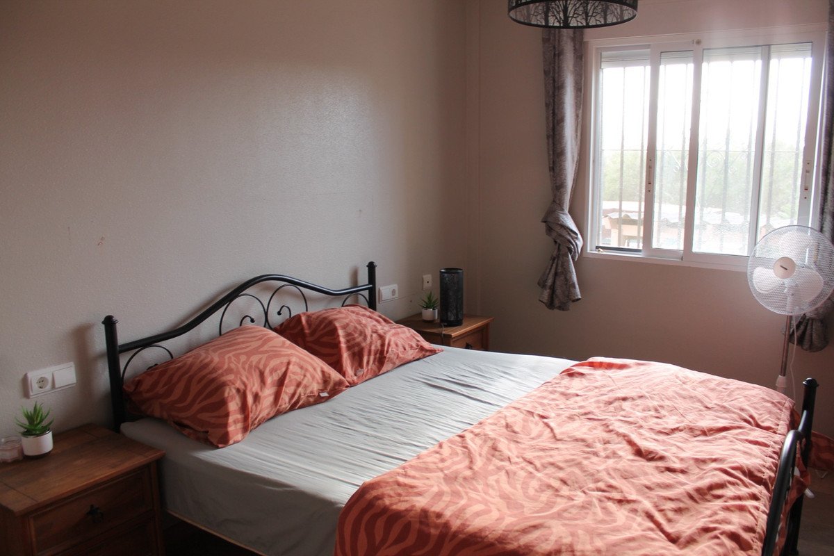 2 Bed Ground Floor Apartment in Playa Flamenca