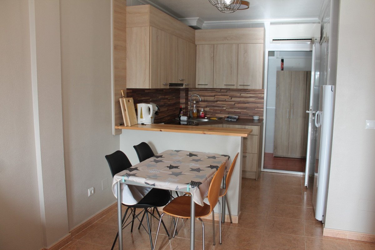 2 Bed Ground Floor Apartment in Playa Flamenca