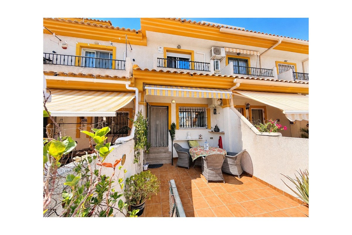 2 Bed Townhouse in Daya Nueva