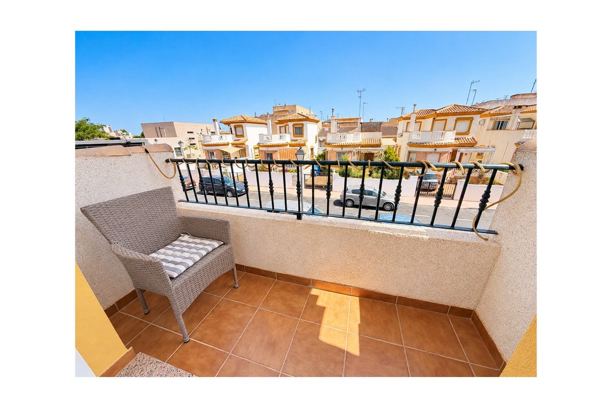 2 Bed Townhouse in Daya Nueva