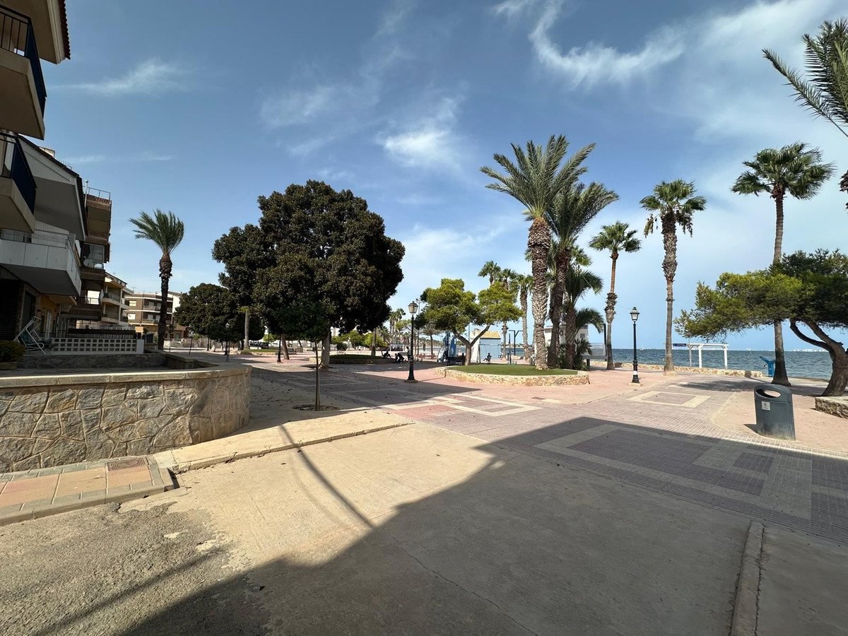 3 Bed Top Floor Apartment in Los Alcazares
