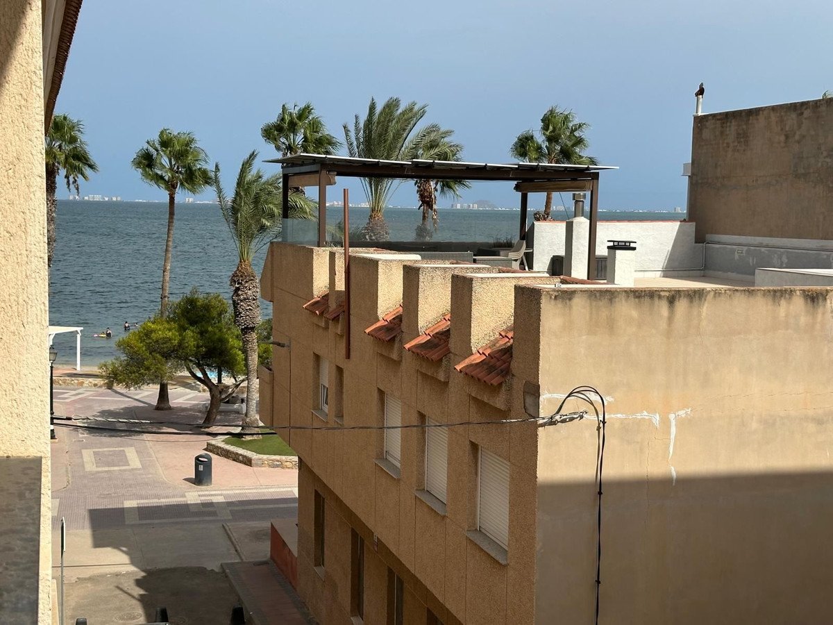 3 Bed Top Floor Apartment in Los Alcazares