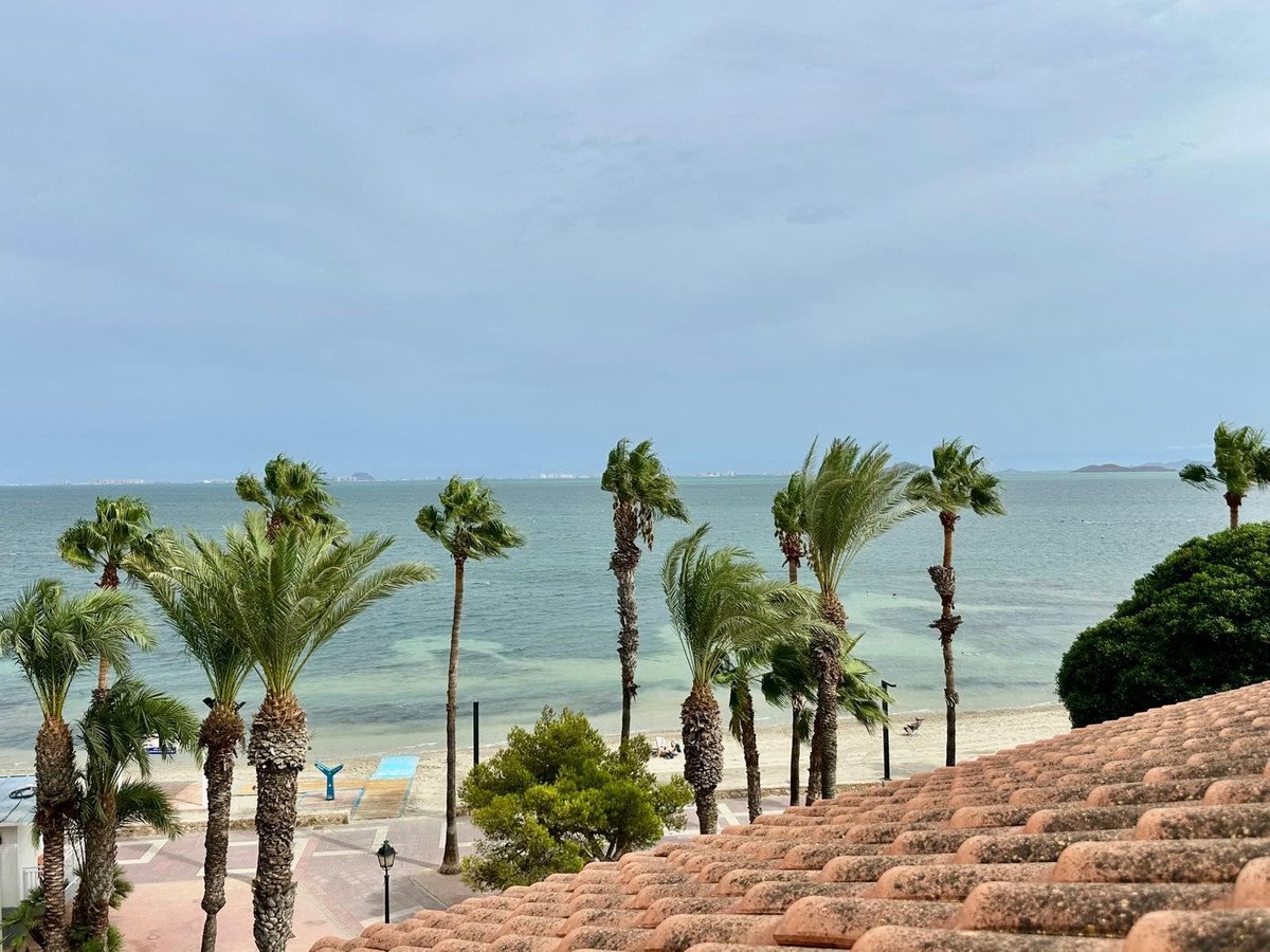 3 Bed Top Floor Apartment in Los Alcazares
