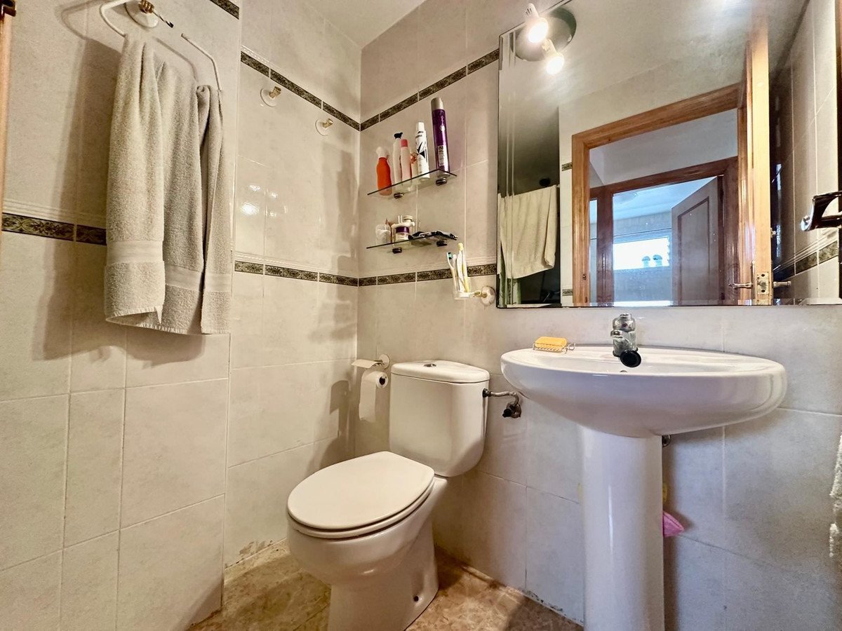 3 Bed Top Floor Apartment in Los Alcazares